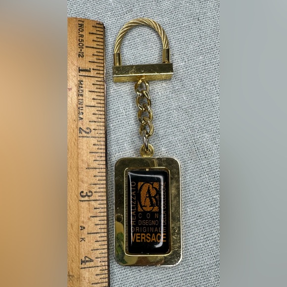 Versace Gold Key Chain, Versace della collezione Metal Keychain - Keyring - Picture 6 of 6